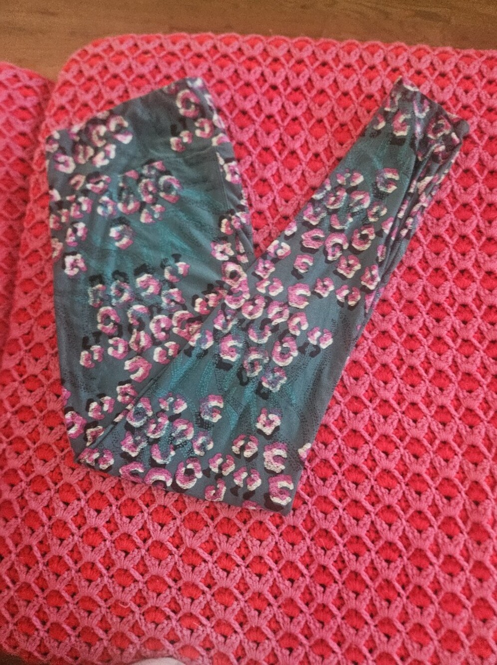 LuLaRoe TC Leggings Soft Stretchy Printed Leggings